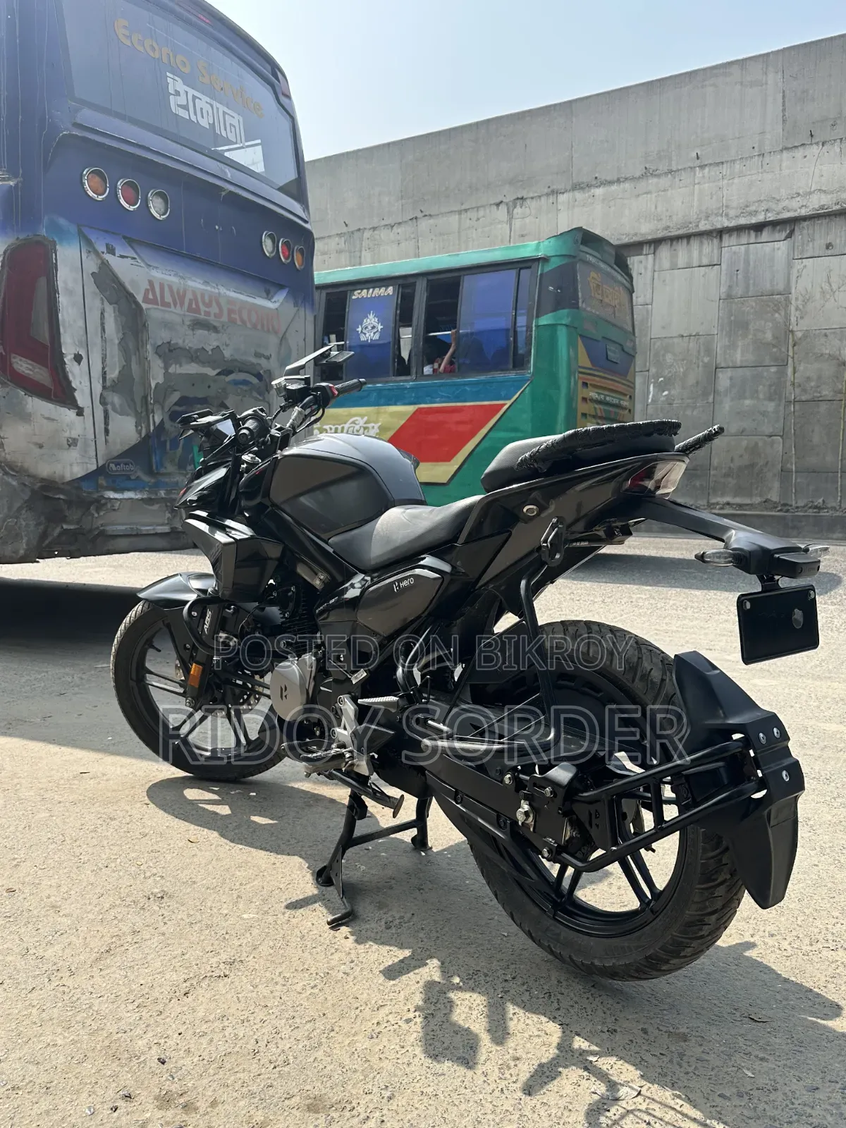 হিরো এক্সট্রিম ১২৫আর ২০২৫ কালো