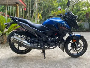Honda X-Blade 160 2020 Blue