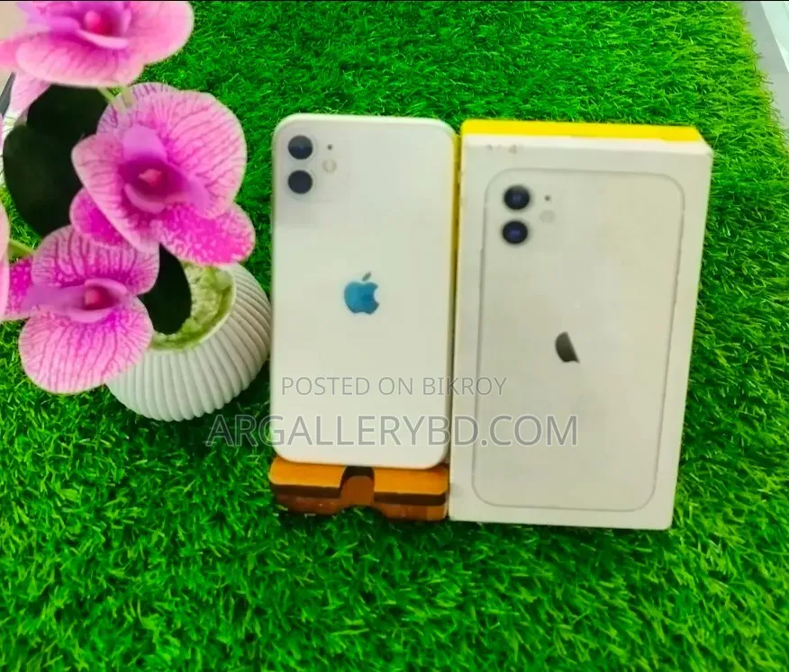 অ্যাপল আইফোন ১১ ৬৪ জিবি সাদা