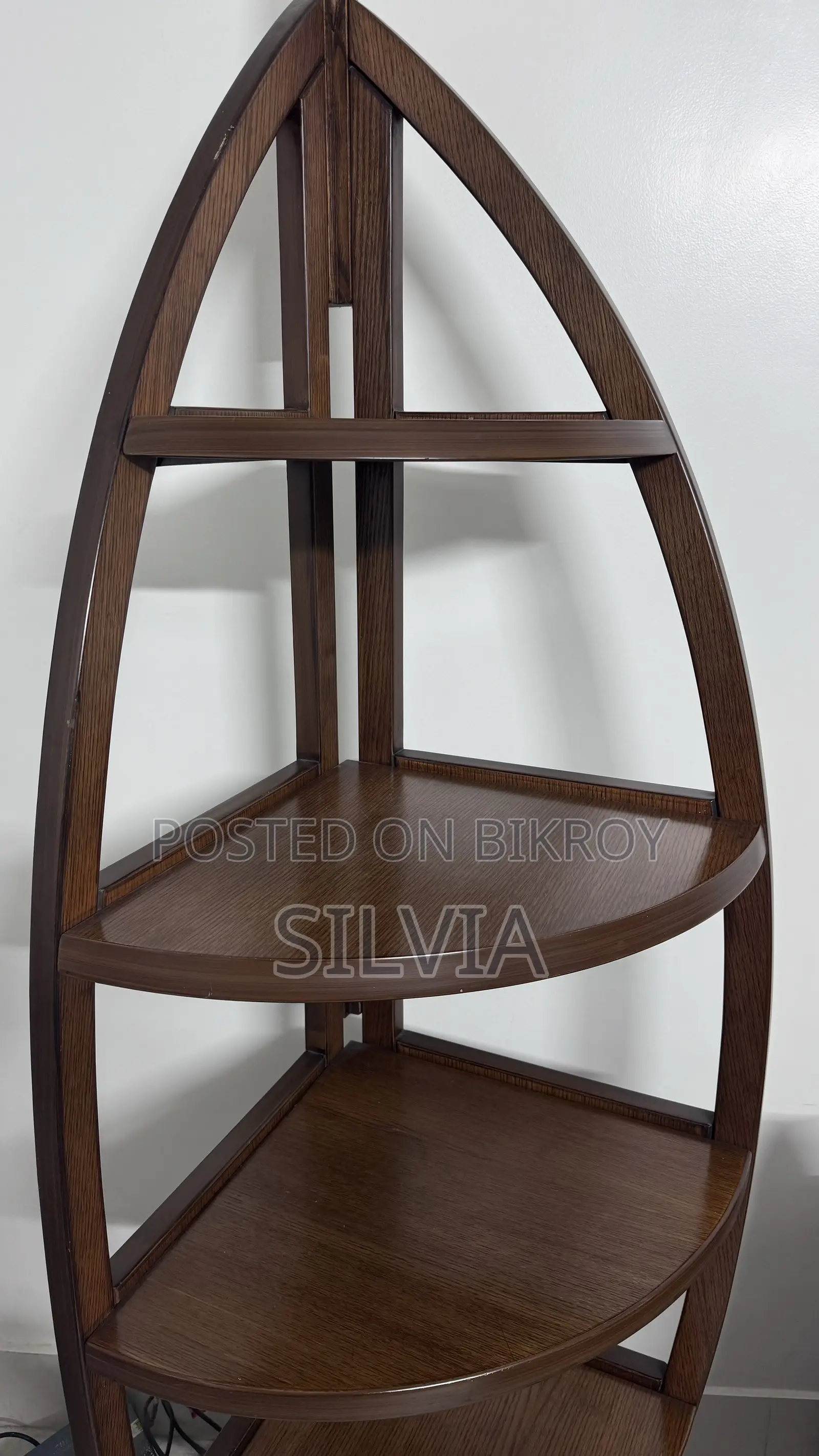 2 Corner Tables / Corner Decoration Showcase 90% Good Condition