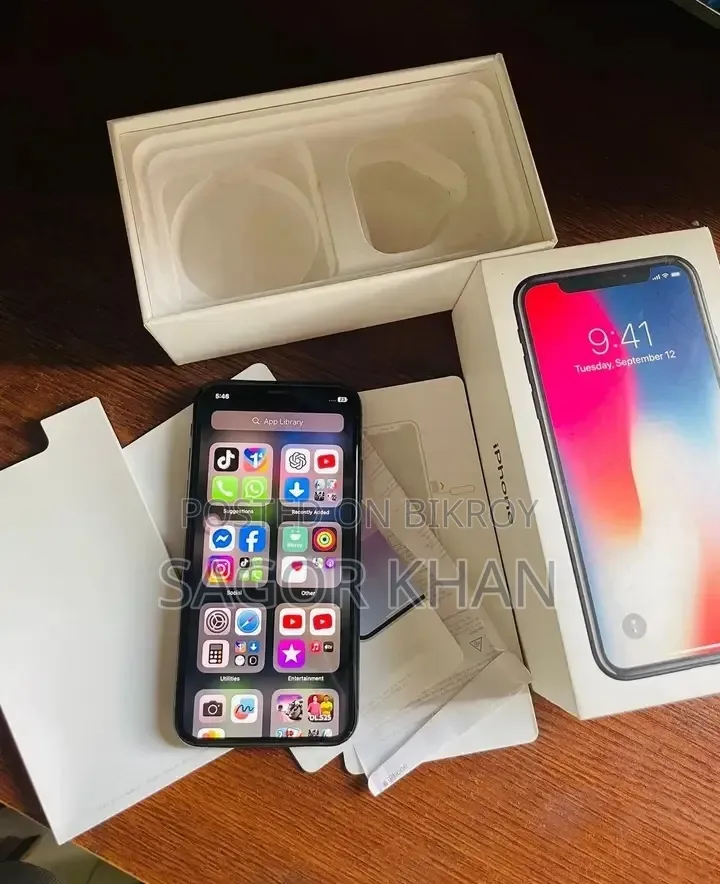 অ্যাপল আইফোন এক্স ২৫৬ জিবি কালো