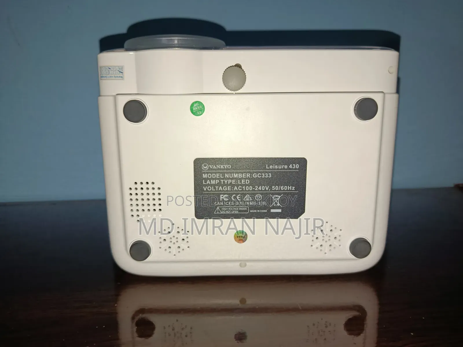 Projector and Android TV card for sale due to urgent need of money