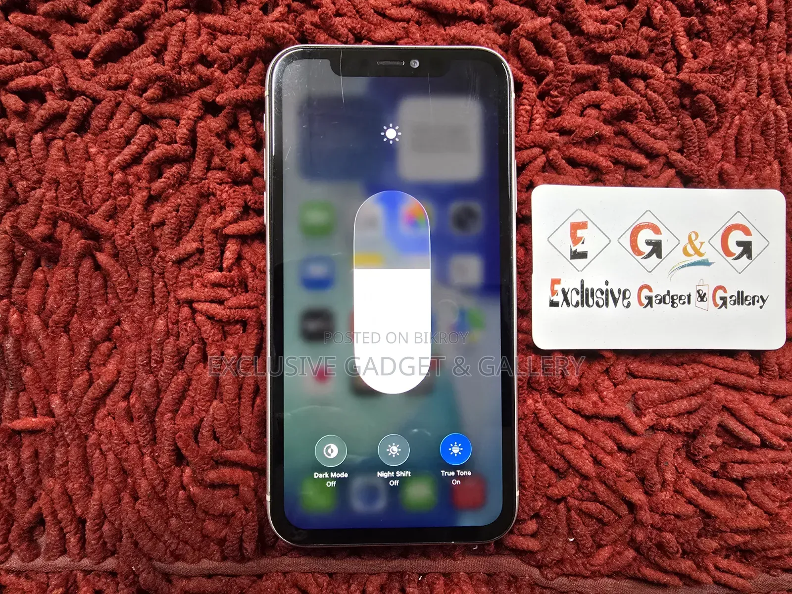 অ্যাপল আইফোন ১১ ১২৮ জিবি হোয়াইট
