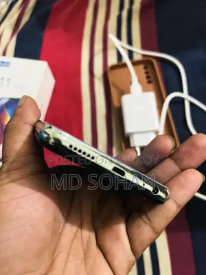 Vivo Y11 32 GB Blue