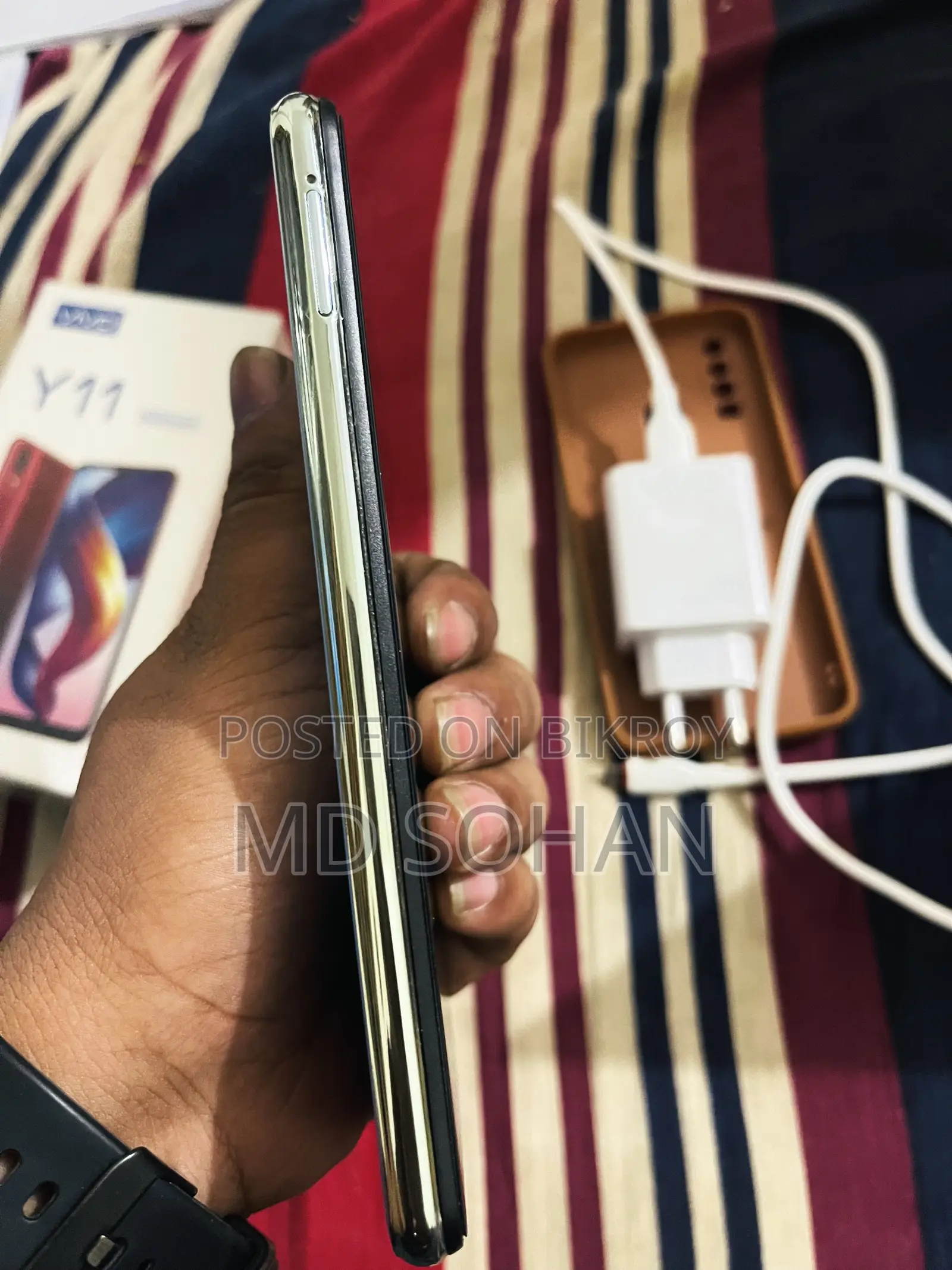 Vivo Y11 32 GB Blue