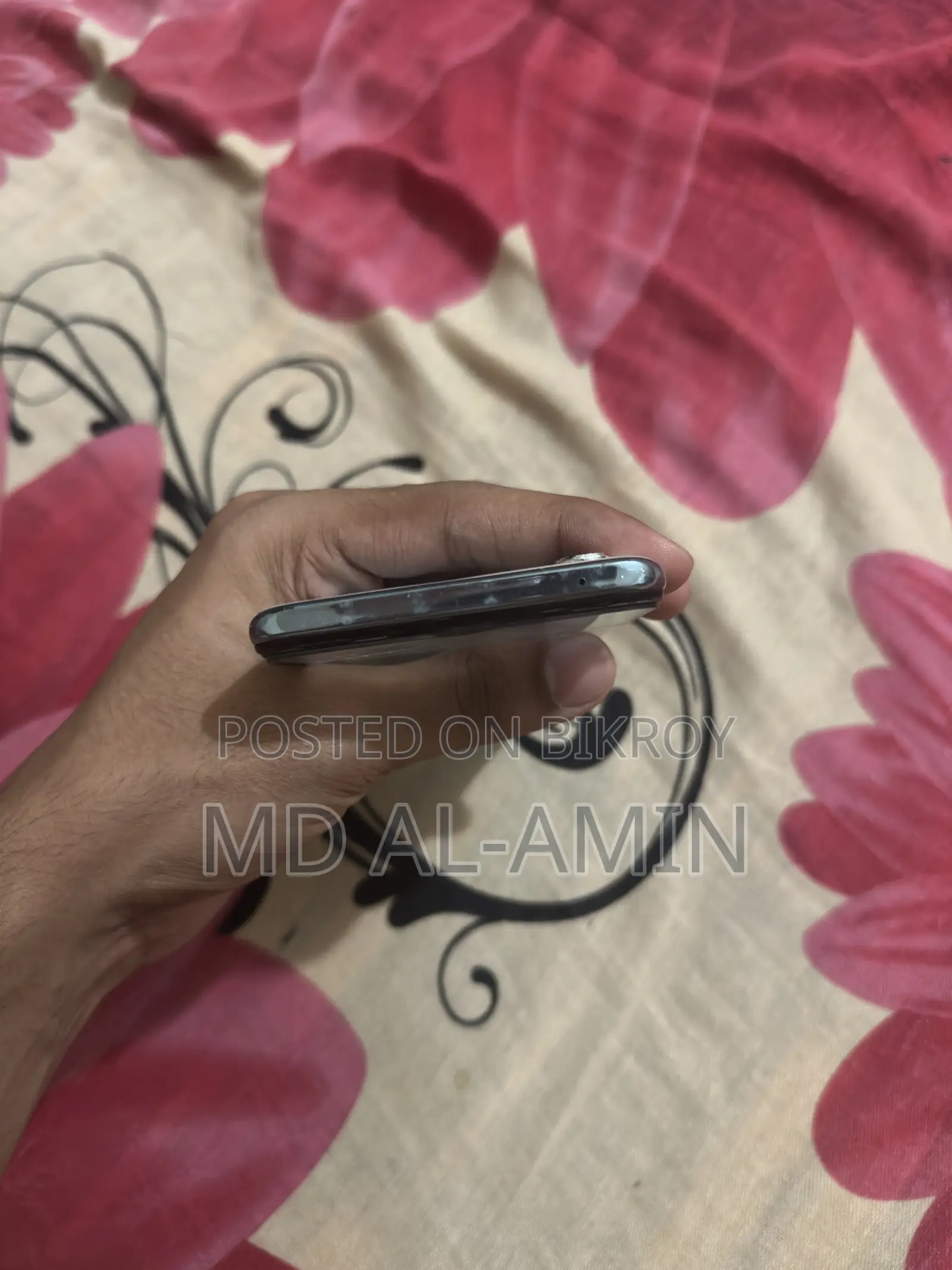অপ্পো এফ১৫ ১২৮ জিবি নীল