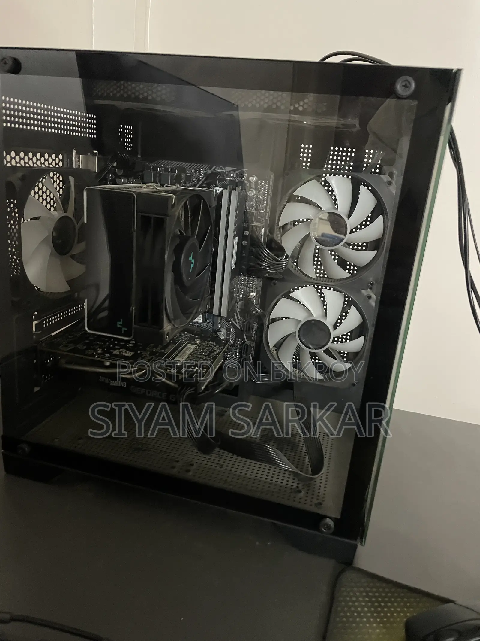 Desktop Computer Gigabyte 16GB AMD Ryzen 7 SSD 256GB