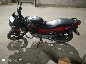 Bajaj Pulsar 150 2016 Red