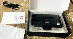 Olax M100 পকেট রাউটার, ১০০০০mAh ব্যাটারি, বক্সসহ নতুনের মতো