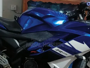 ইয়ামাহা ২০১৮ নীল