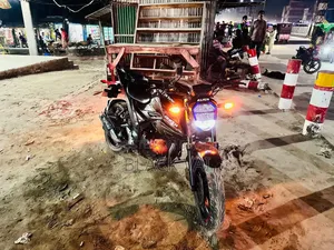নতুন সুজুকি জিক্সার ২০২৩ ব্ল্যাক