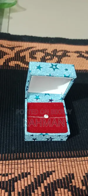 Gold Nose Pin
