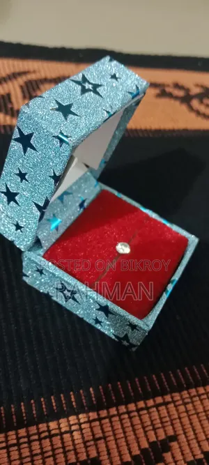 Gold Nose Pin