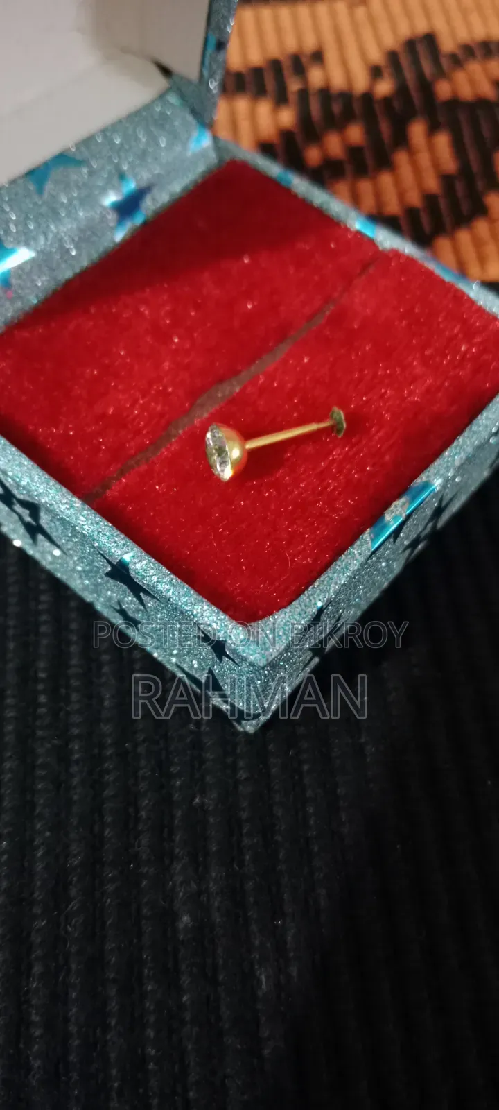 Gold Nose Pin