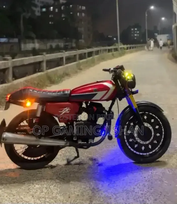 Honda CB 2002 Red