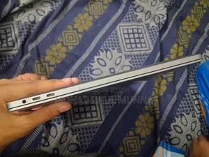 Laptop Apple MacBook Pro 2019 64GB Intel Core i9 SSD 1TB