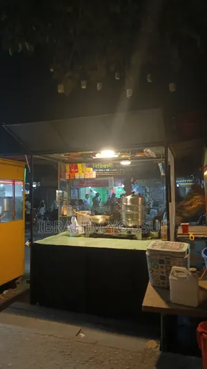 Food Cart With Pizza Oven
