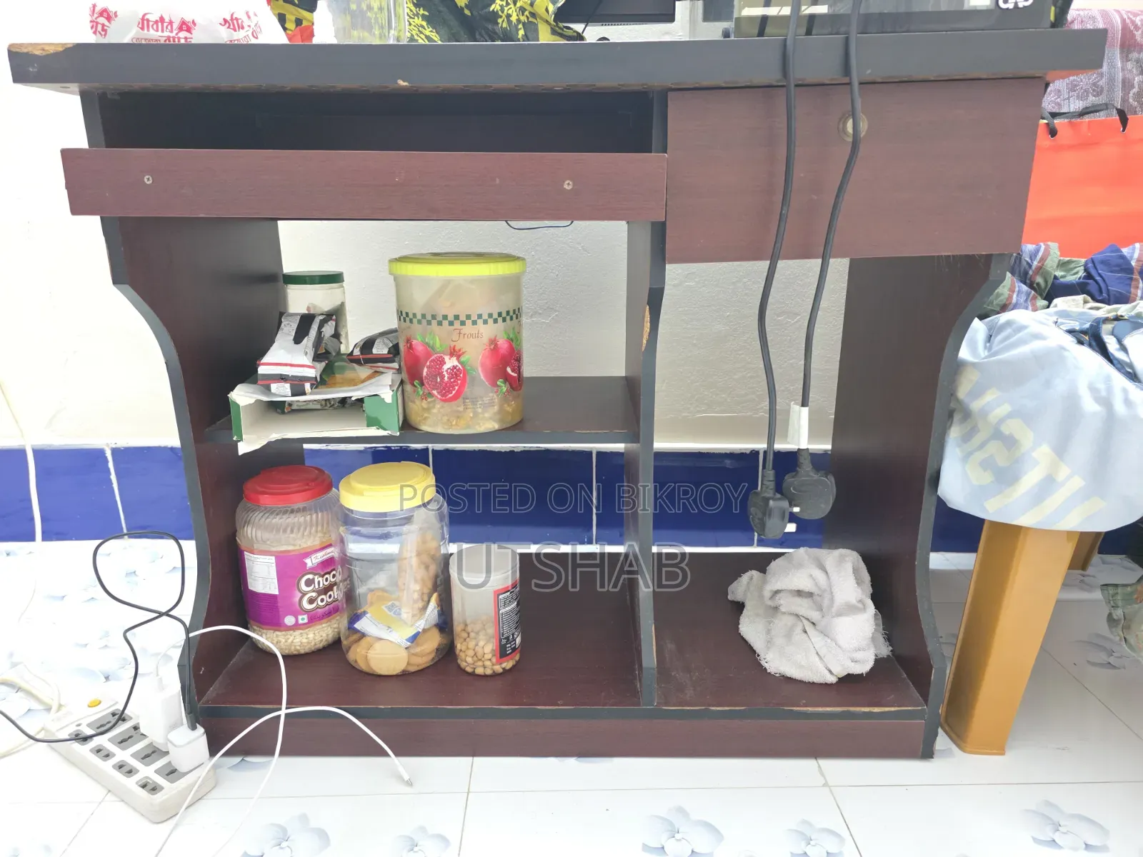 Computer table for sale within Barisal Sadar
