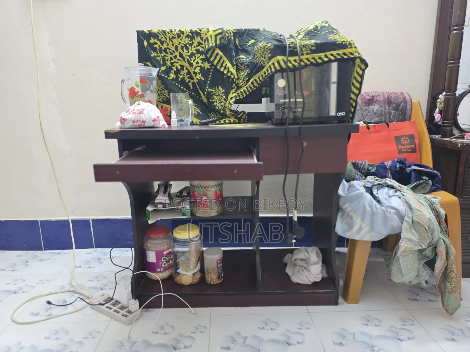 Computer table for sale within Barisal Sadar