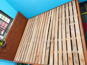 কাঠের খাট বিক্রি করা হবে
