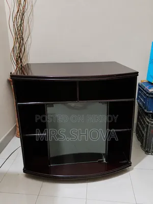 টিভি ট্রলি ও ক্যাবিনেট