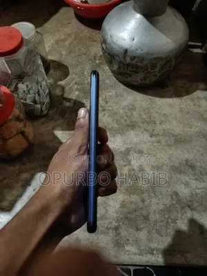 Vivo Y21 64 GB Blue