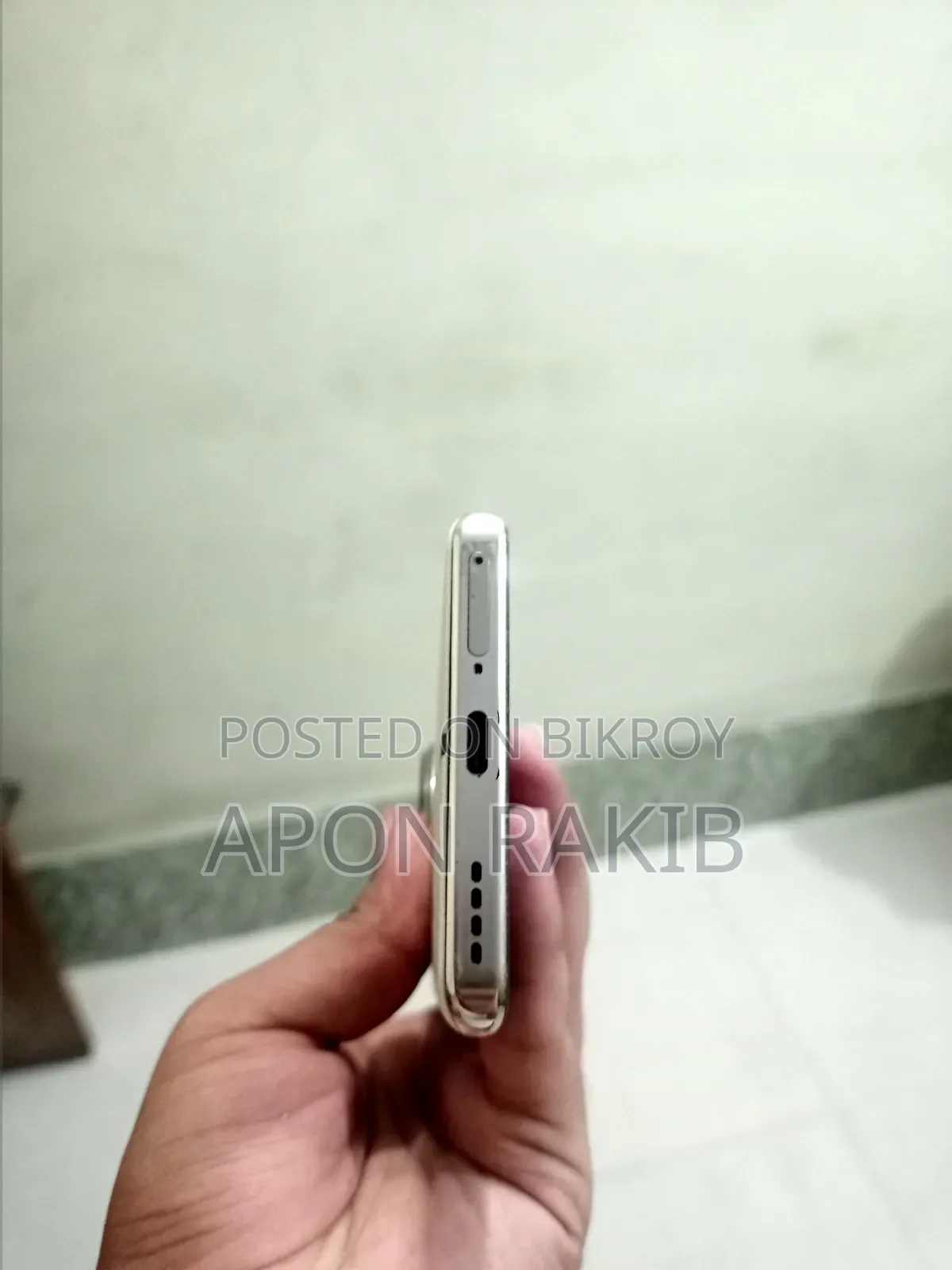 রিয়েলমি ১২ প্রো+ ২৫৬ জিবি হোয়াইট
