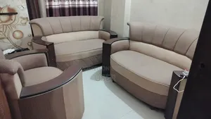 লিভিং রুমের জন্য সোফা সেট