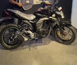 নতুন সুজুকি জিক্সার ২০২৬ কালো