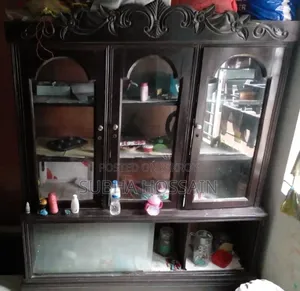 3 Door Showcase