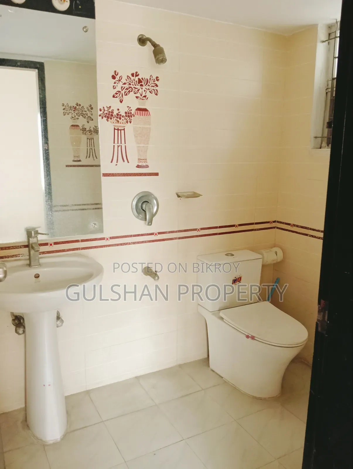 Gulshan 2 West এ ৪ বেডরুম বেডসিটার ভাড়ার জন্য