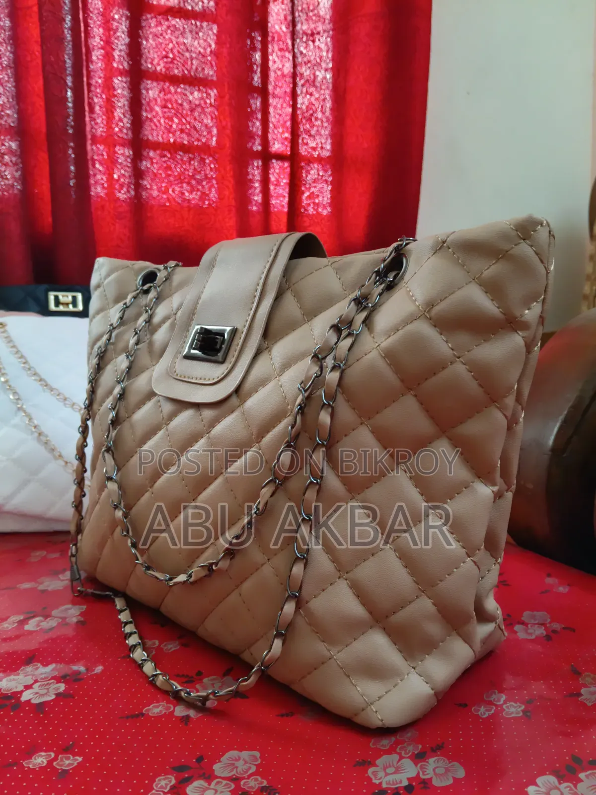 50% Discount Premium China Imported Quilted Bag for Women