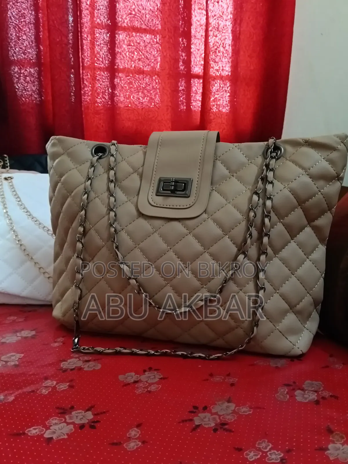 50% Discount Premium China Imported Quilted Bag for Women