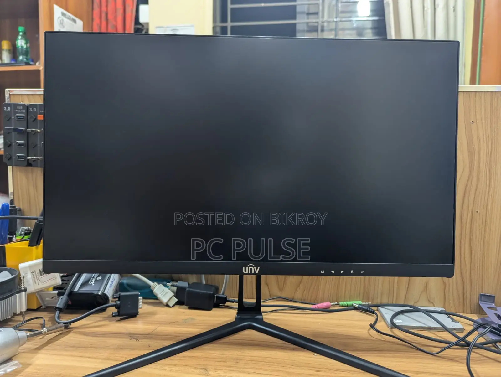 *Unv 22” Ips Led Monitor