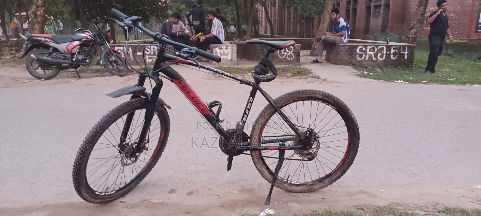 Veloce Slayer 1.0. Used by myself. Must come to the location and check it out.