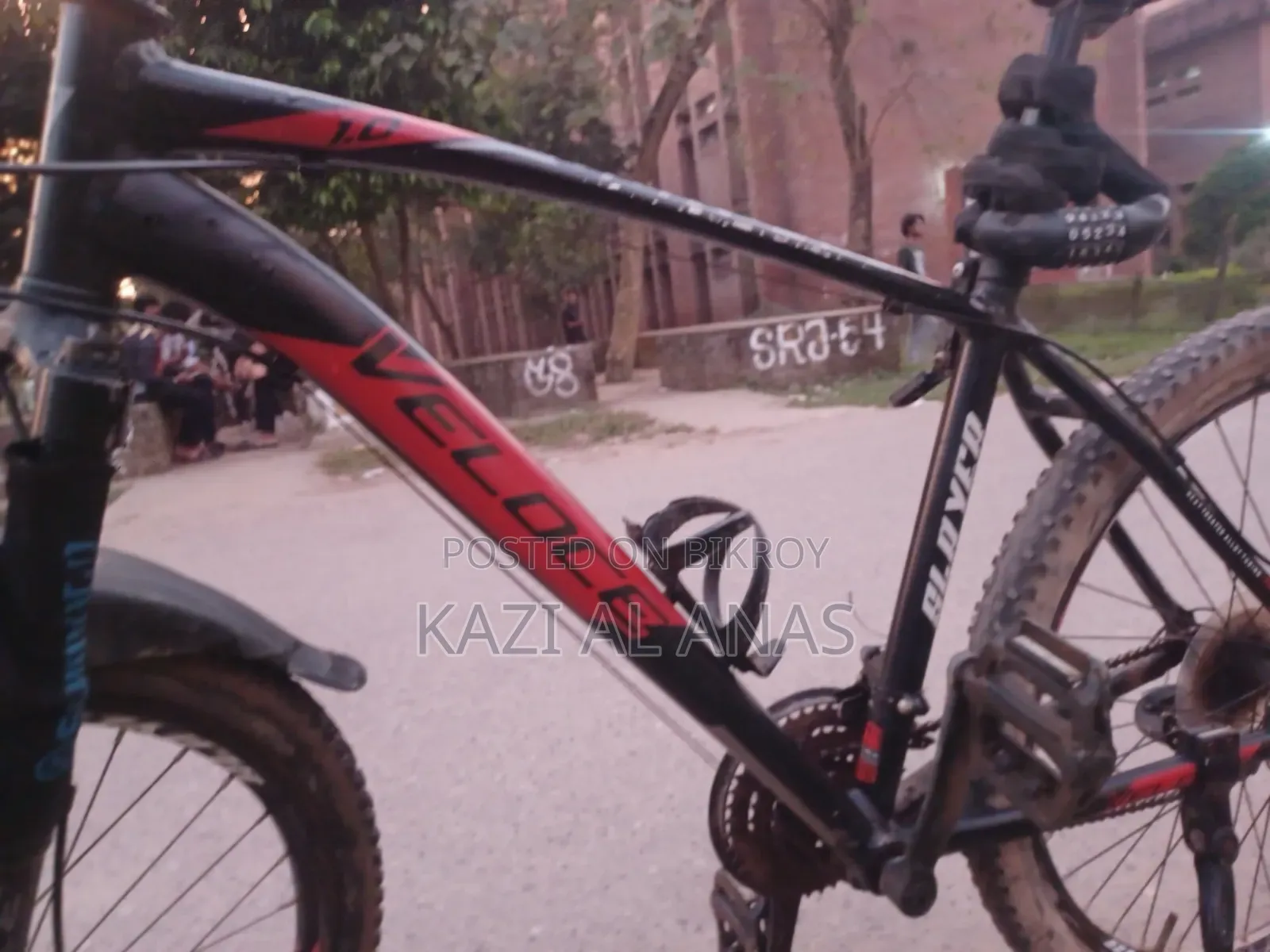 Veloce Slayer 1.0. Used by myself. Must come to the location and check it out.