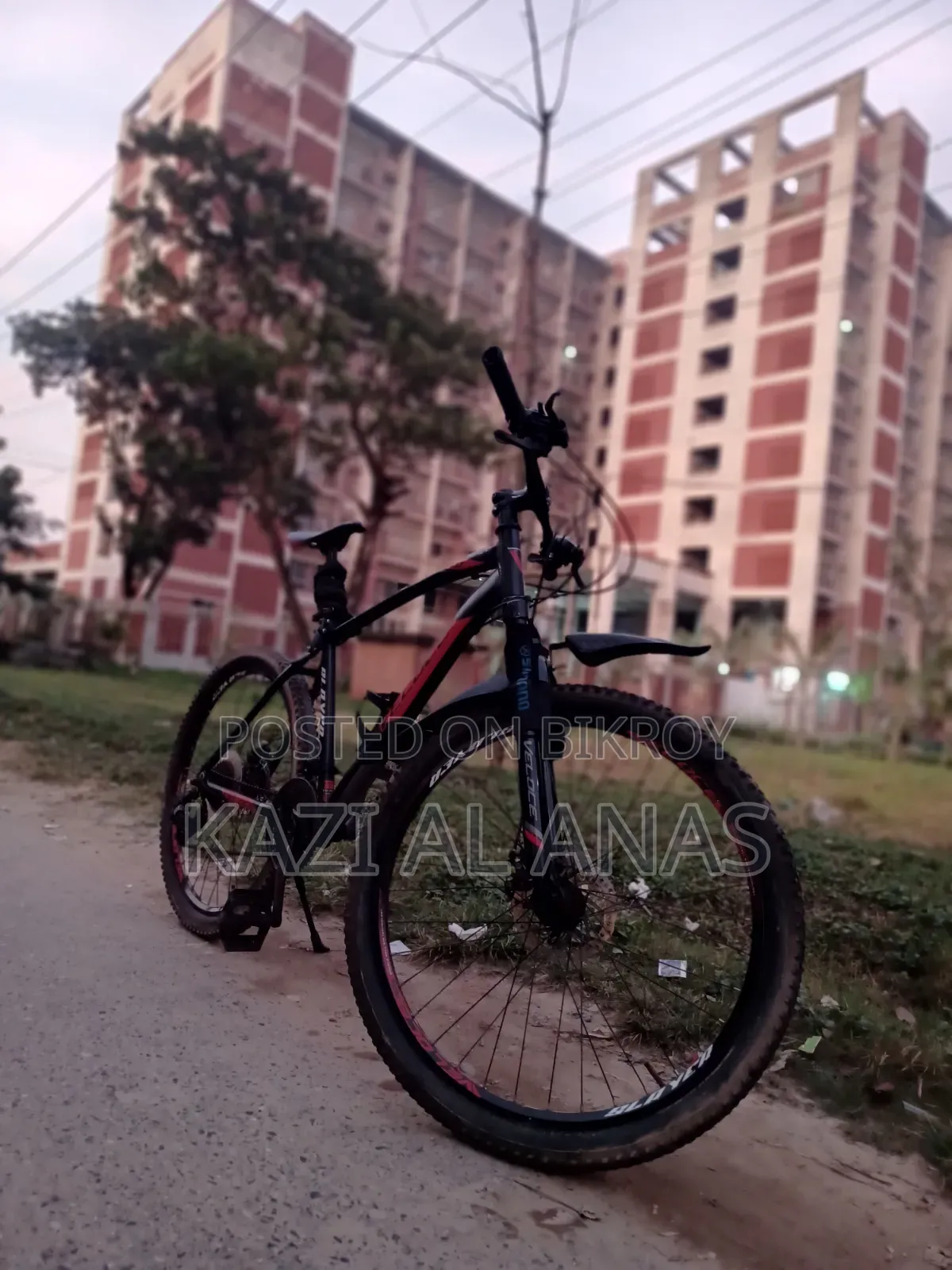 Veloce Slayer 1.0. Used by myself. Must come to the location and check it out.