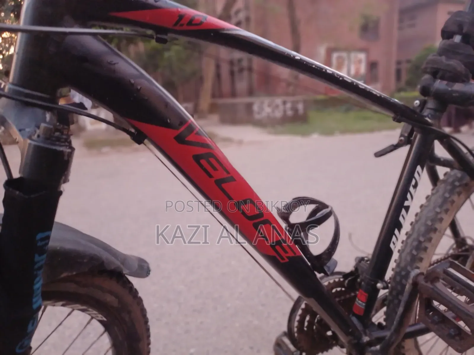 Veloce Slayer 1.0. Used by myself. Must come to the location and check it out.