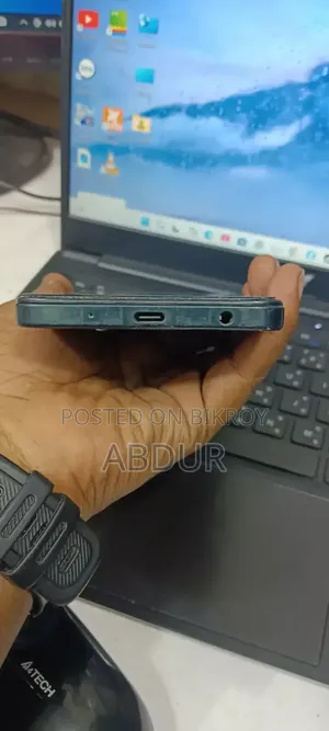 Vivo Y04 64 GB Gray