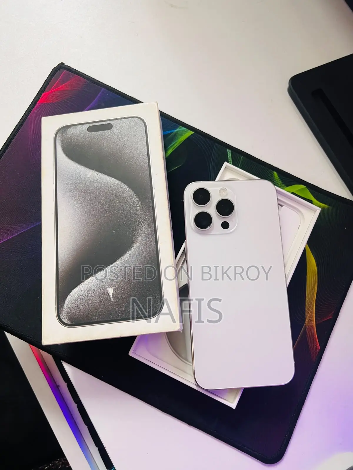 অ্যাপল আইফোন ১৫ প্রো ম্যাক্স ২৫৬ জিবি হোয়াইট