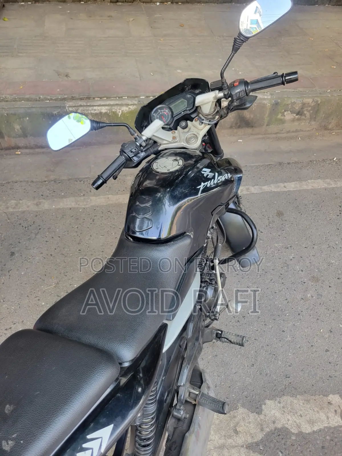 Bajaj Pulsar 135 LS 2012 Black