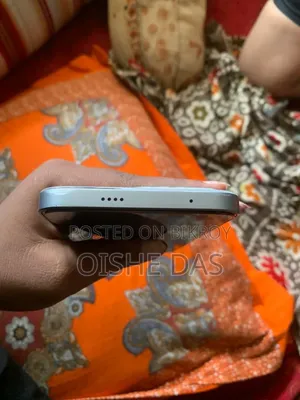 টেকনো পোভা ৭ প্রো ৫জি ২৫৬ জিবি হোয়াইট