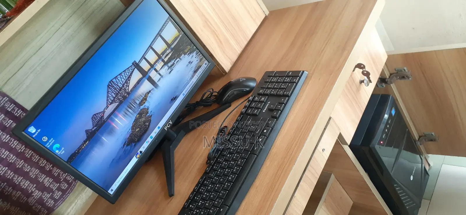Desktop Computer Gigabyte 8GB Intel Core i5 HDD 500GB