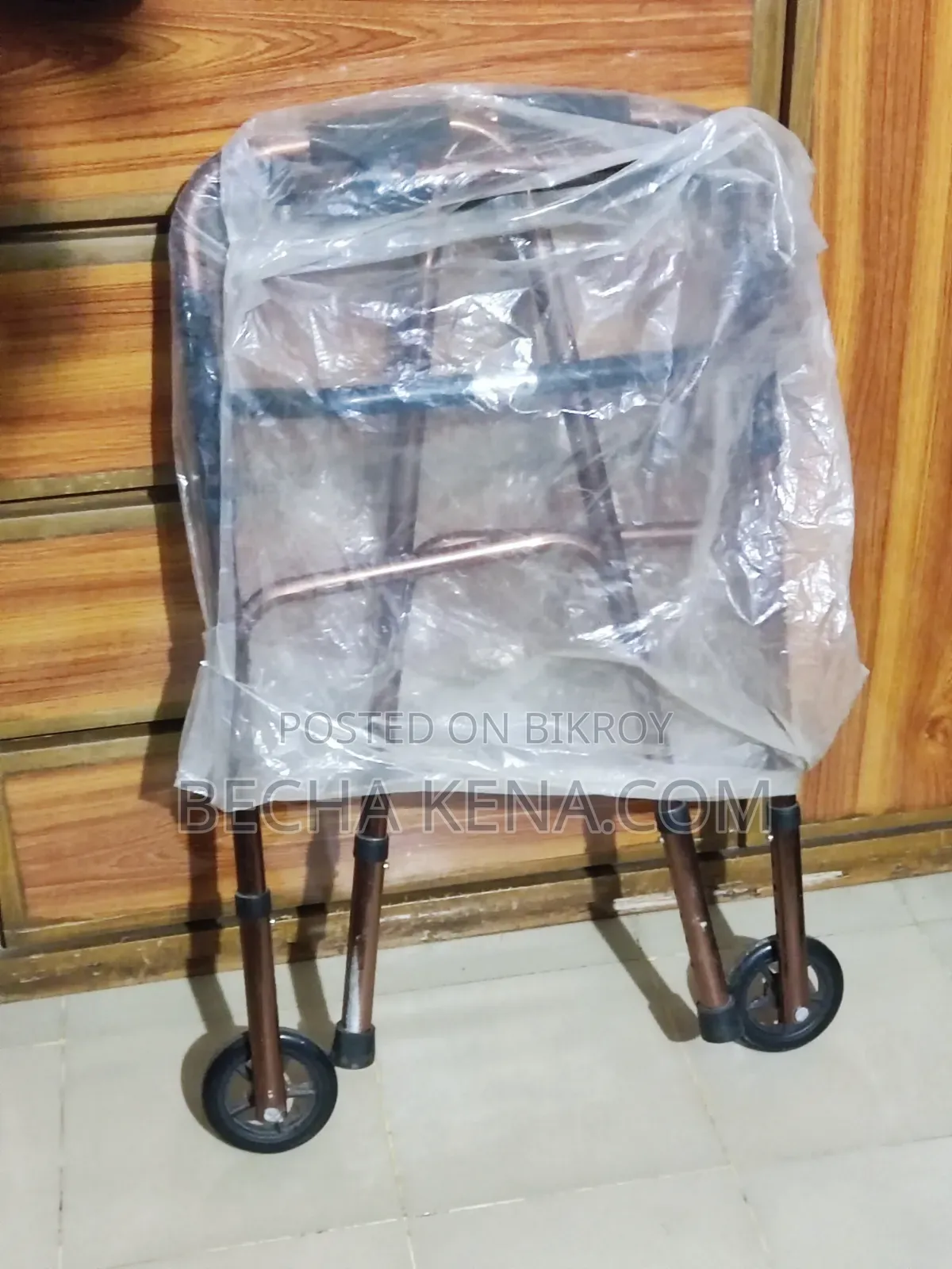 দ্বি-চক্র বিশিষ্ট ফোল্ডিং মোবিলিটি ওয়াকার