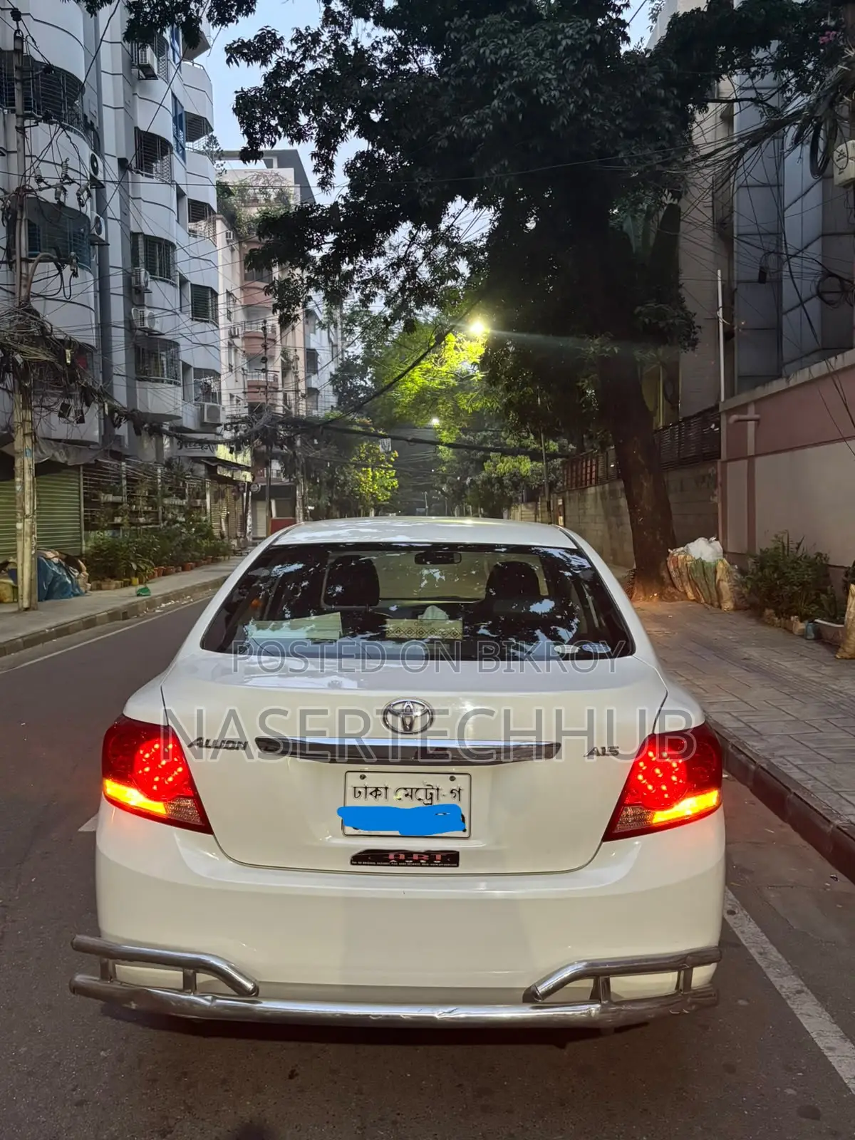 টয়োটা অ্যালিওন ২০১১ সাদা