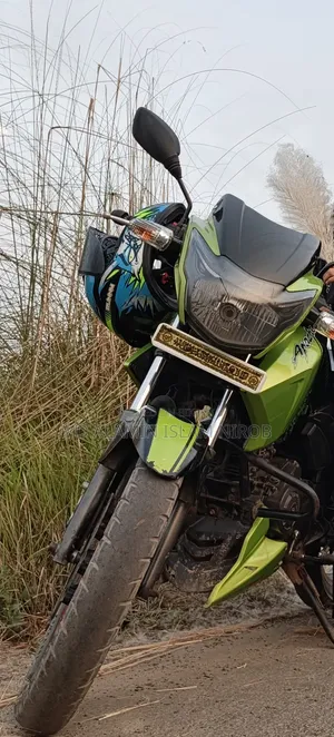 TVS Apache RTR 160 2V 2016 Green