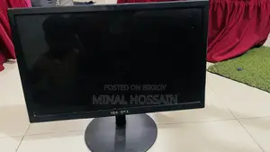 Gigasonic LED Monitor 17 inches (Display Damaged)