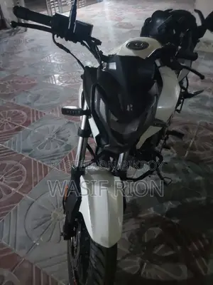 Hero Thriller 160R 2020 White