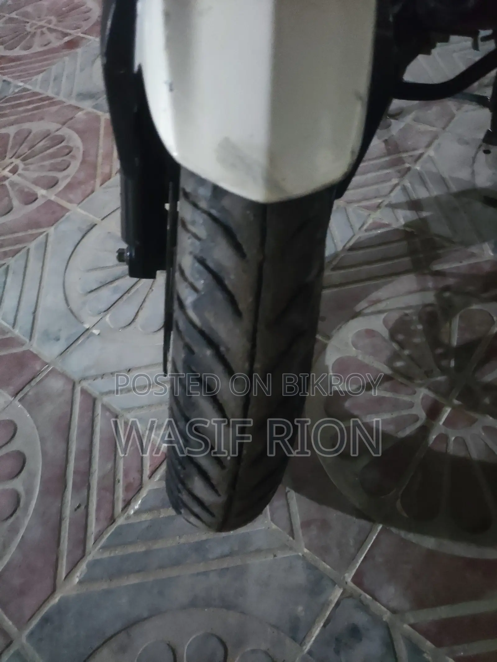 Hero Thriller 160R 2020 White