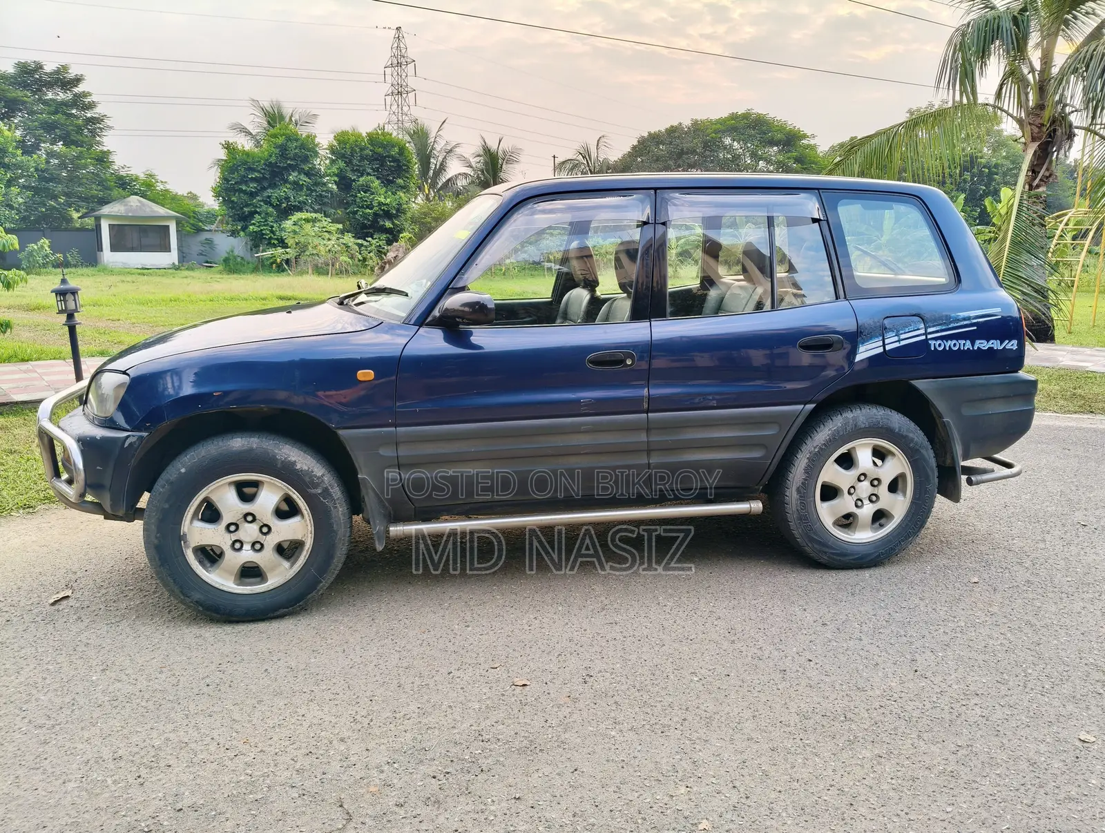 টয়োটা RAV4 ১৯৯৫ নীল